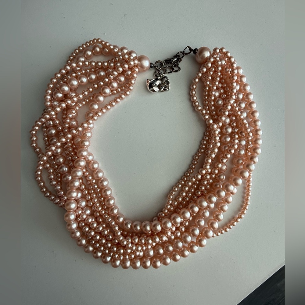 Vintage faux pearl necklace
